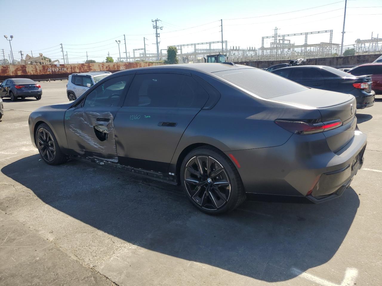 2025 BMW 740