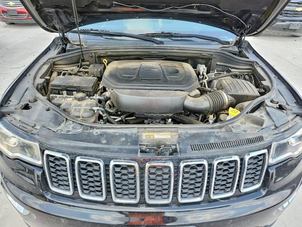 2021 JEEP GRAND CHEROKEE LAREDO 4X2