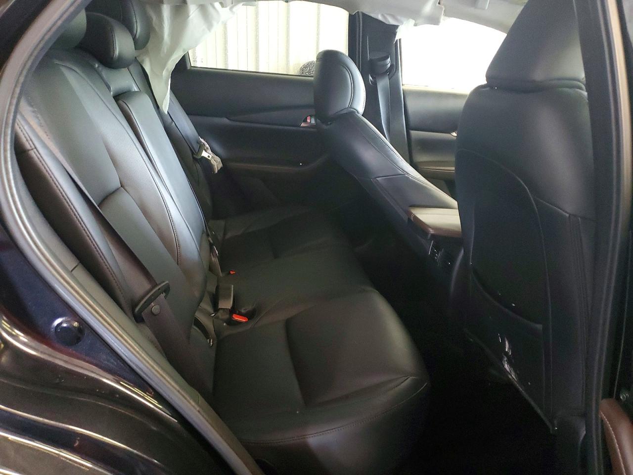 2024 MAZDA CX-30 Premium Package