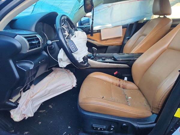 2015 LEXUS IS