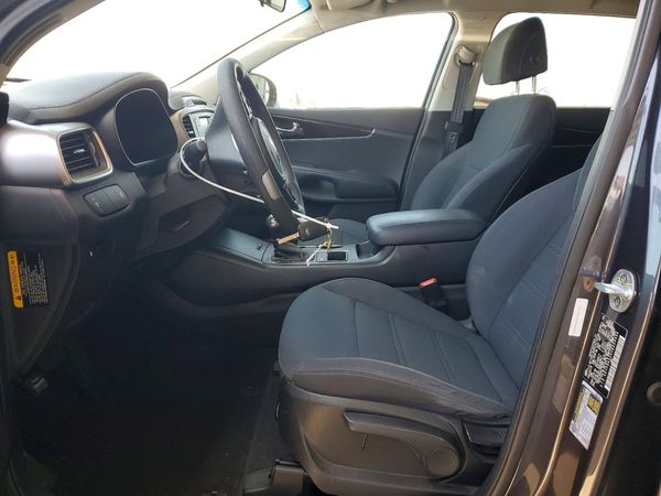 2017 KIA SORENTO L, LX