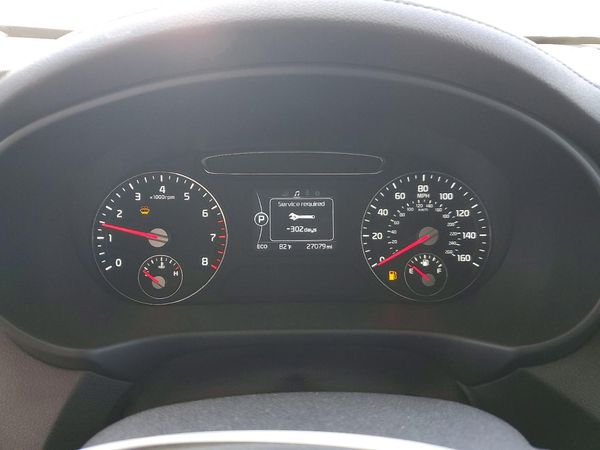 2017 KIA SORENTO L, LX