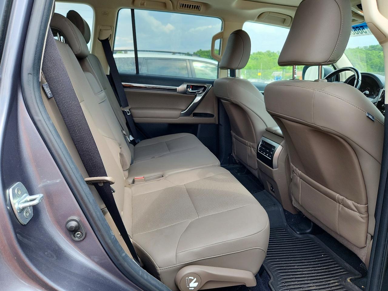 2023 LEXUS GX 460 Premium