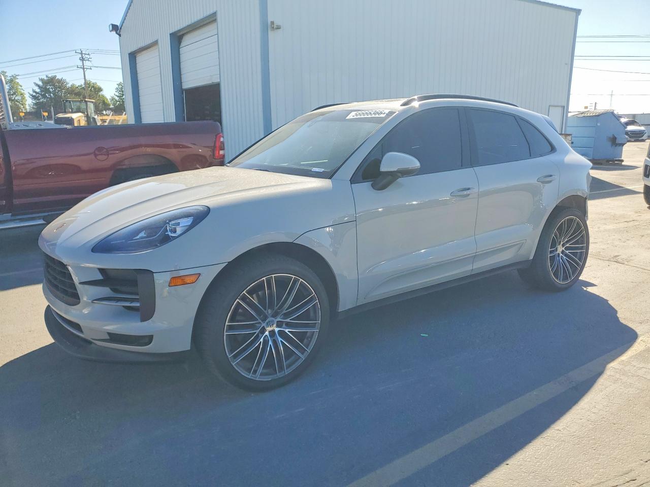 2020 PORSCHE MACAN