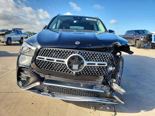 2026 MERCEDES-BENZ GLE GLE450e 4MATIC