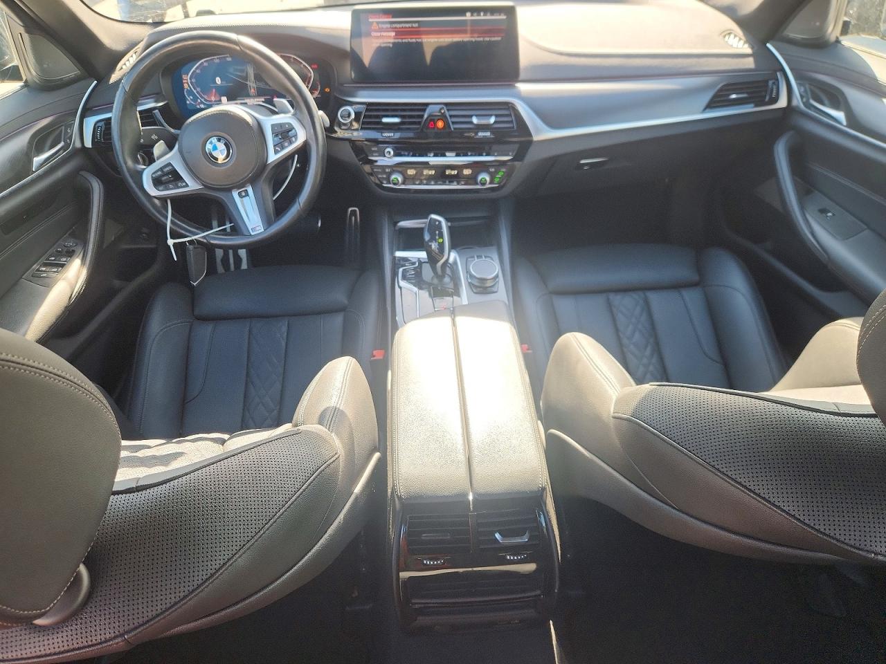 2022 BMW 530