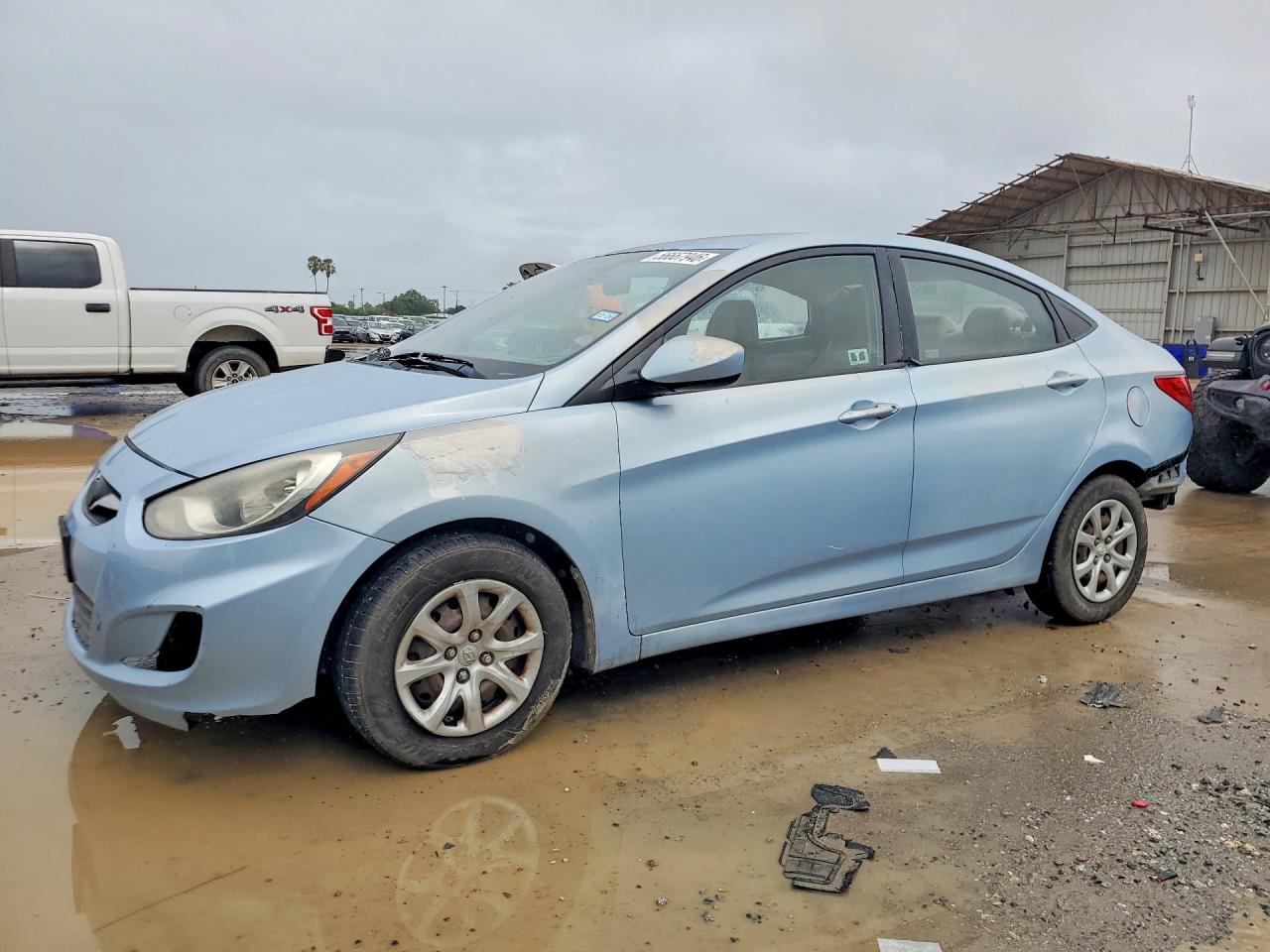 2013 HYUNDAI ACCENT GLS, GS