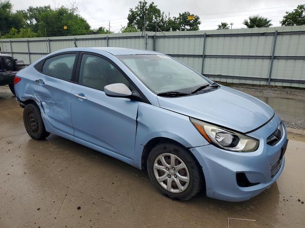 2013 HYUNDAI ACCENT GLS, GS