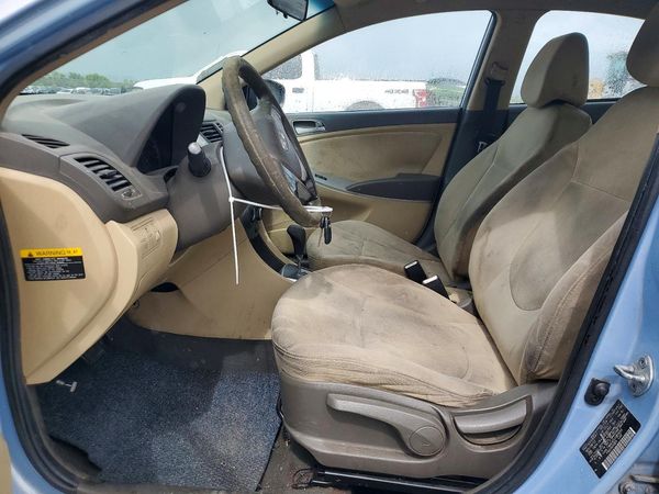 2013 HYUNDAI ACCENT GLS, GS
