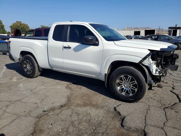 2024 NISSAN FRONTIER