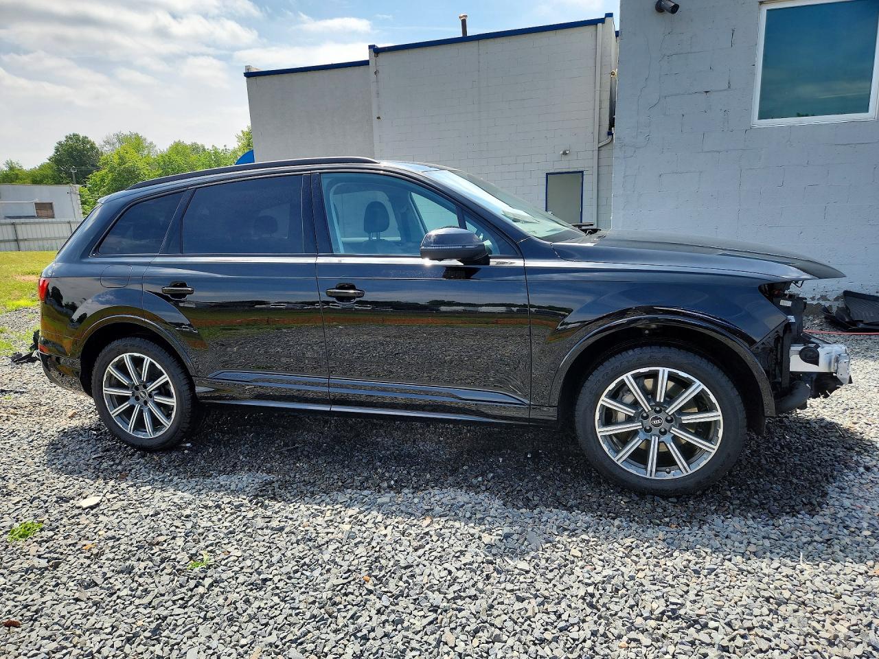 2022 AUDI Q7 quattro Premium Plus