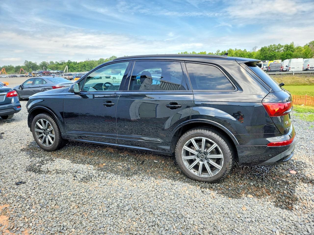 2022 AUDI Q7 quattro Premium Plus