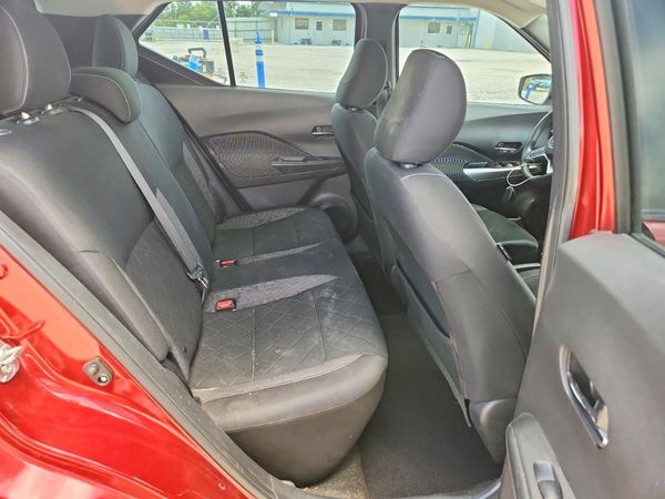 2019 NISSAN KICKS