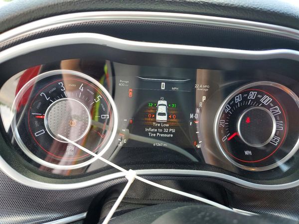 2015 DODGE CHALLENGER SXT Plus
