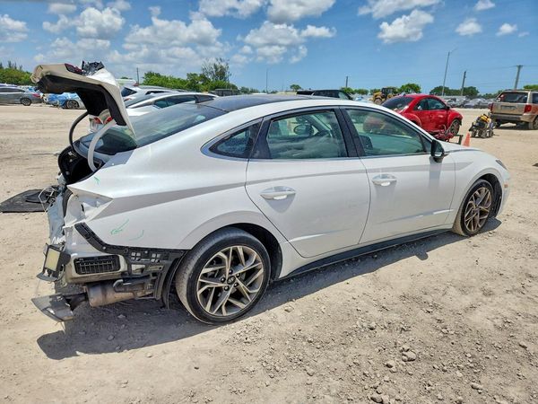 2021 HYUNDAI SONATA SEL