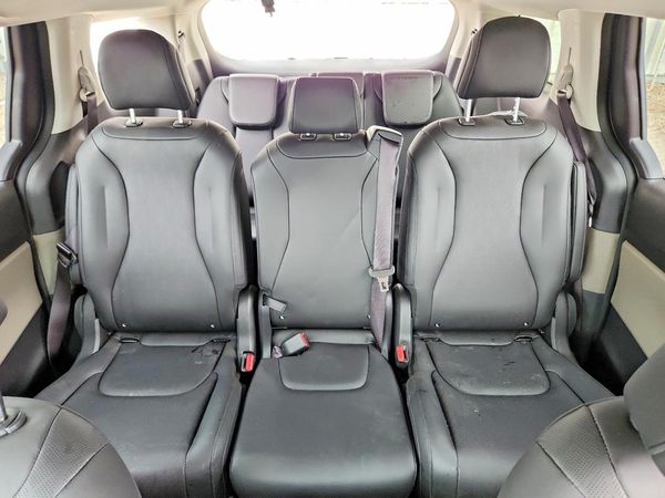 2026 KIA CARNIVAL LX, LXS