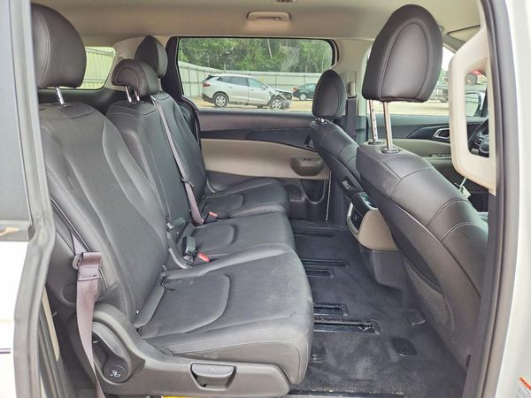 2026 KIA CARNIVAL LX, LXS