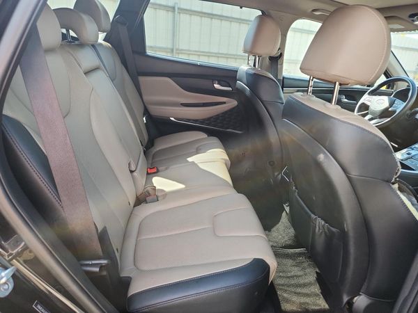 2023 HYUNDAI SANTA FE SEL Premium