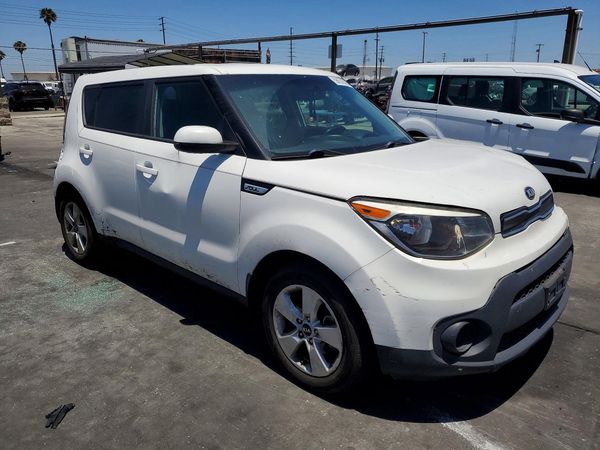 2018 KIA SOUL Base