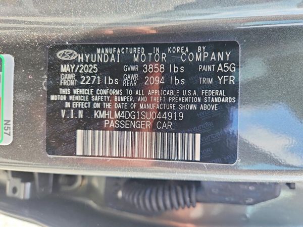 2025 HYUNDAI ELANTRA