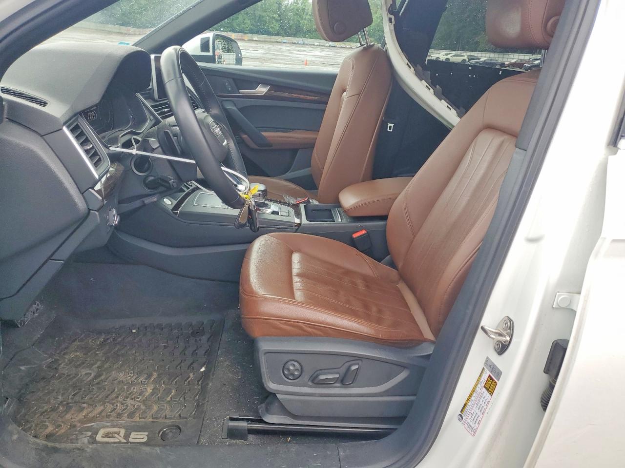 2019 AUDI Q5 quattro Premium Plus