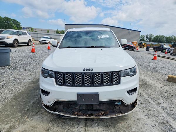 2019 JEEP GRAND CHEROKEE LAREDO 4X4
