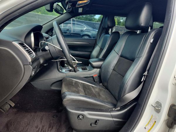 2019 JEEP GRAND CHEROKEE LAREDO 4X4
