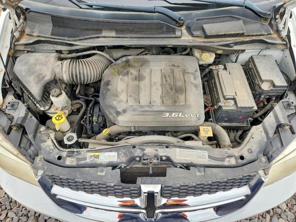 2014 DODGE GRAND CARAVAN SE