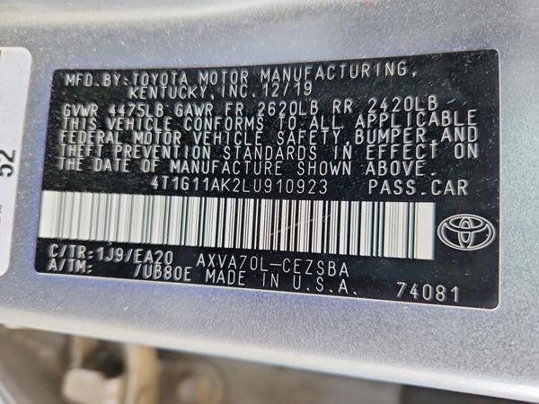 2020 TOYOTA CAMRY SE