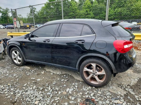 2018 MERCEDES-BENZ GLA GLA250
