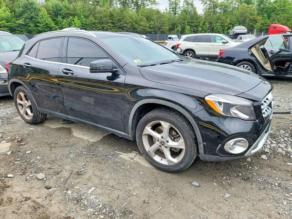 2018 MERCEDES-BENZ GLA GLA250