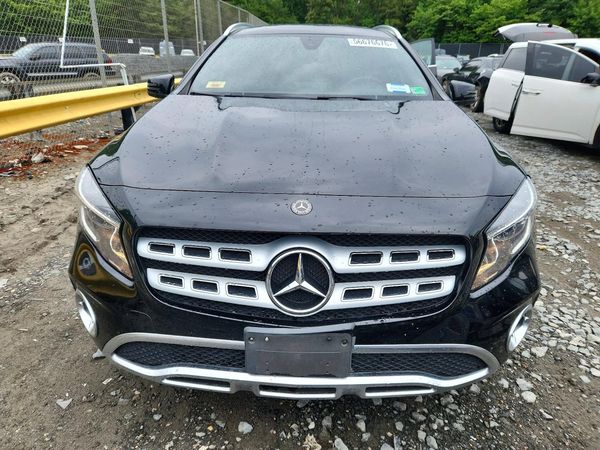 2018 MERCEDES-BENZ GLA GLA250