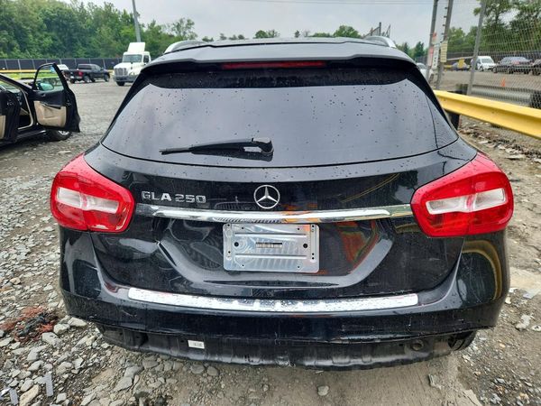 2018 MERCEDES-BENZ GLA GLA250