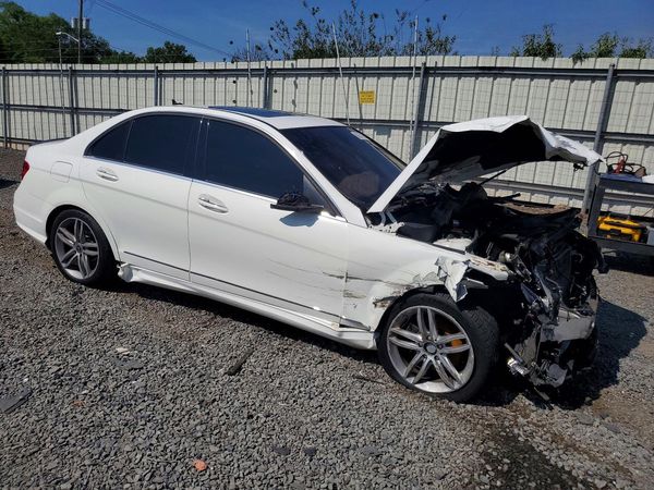 2014 MERCEDES-BENZ C C250