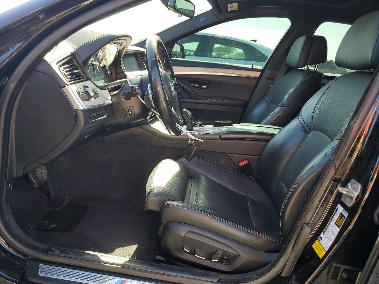 2016 BMW 550