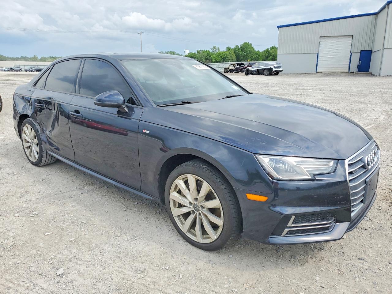 2018 AUDI A4 quattro Premium