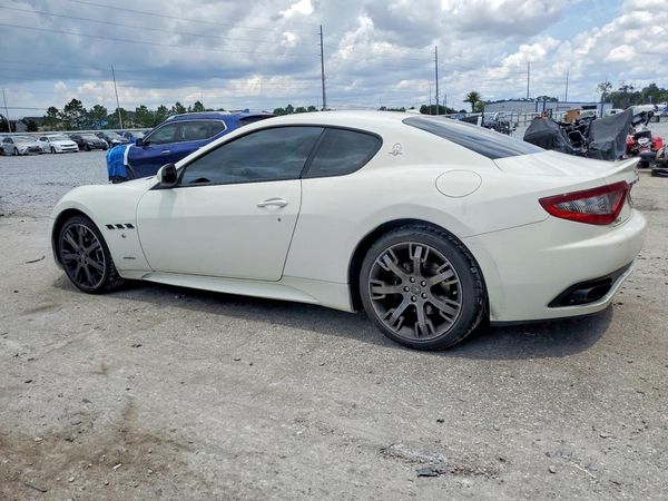 2015 MASERATI GRANTURISMO