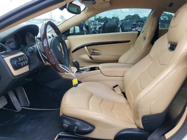 2015 MASERATI GRANTURISMO