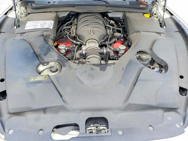 2015 MASERATI GRANTURISMO