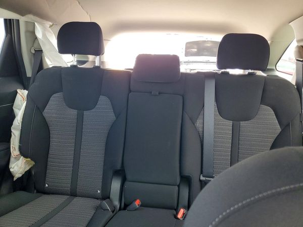 2025 KIA SORENTO LX