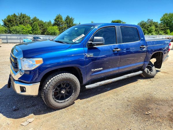 2015 TOYOTA TUNDRA SR5 Grade
