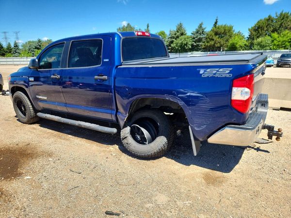 2015 TOYOTA TUNDRA SR5 Grade