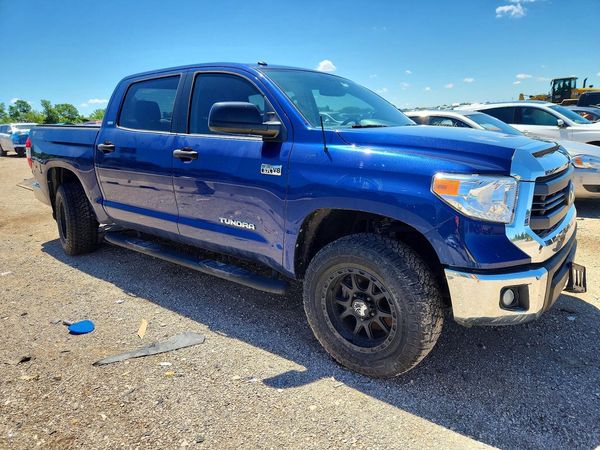 2015 TOYOTA TUNDRA SR5 Grade