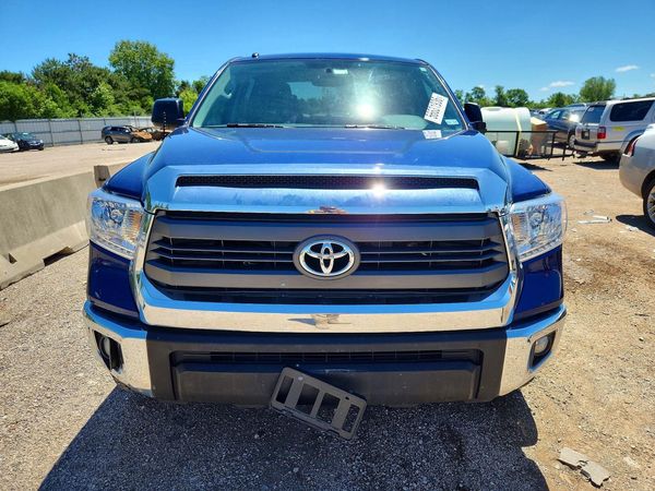 2015 TOYOTA TUNDRA SR5 Grade
