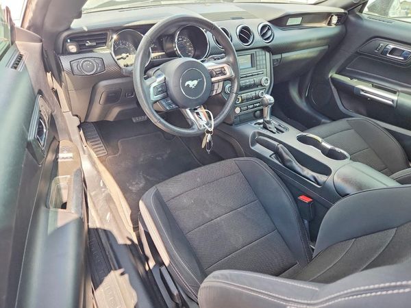 2017 FORD MUSTANG V6 Coupe
