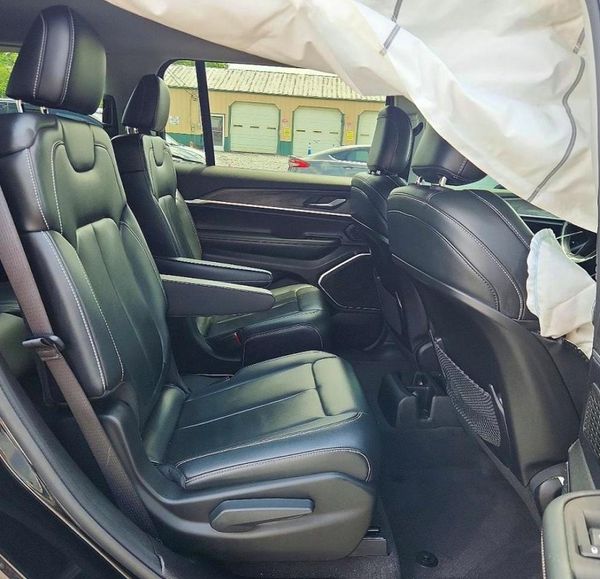 2021 JEEP GRAND CHEROKEE L LIMITED 4X4