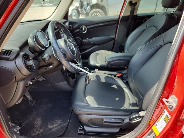 2016 MINI COOPER