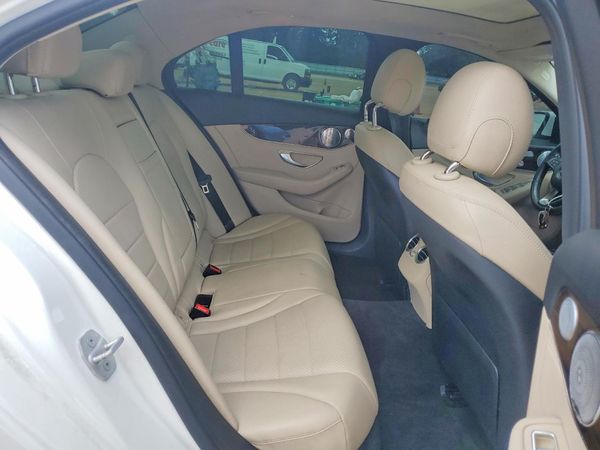 2016 MERCEDES-BENZ C C300