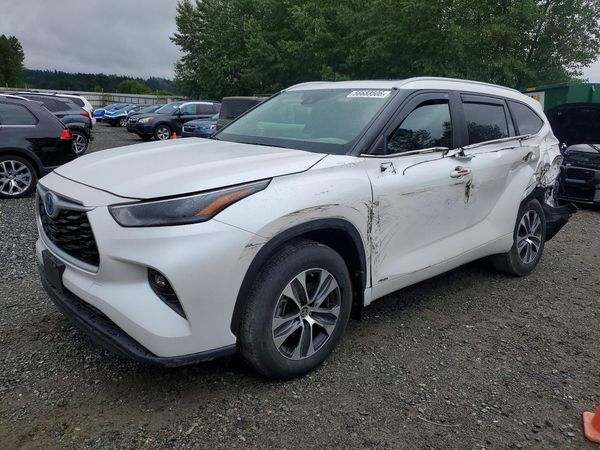 2023 TOYOTA HIGHLANDER — Front 3/4
