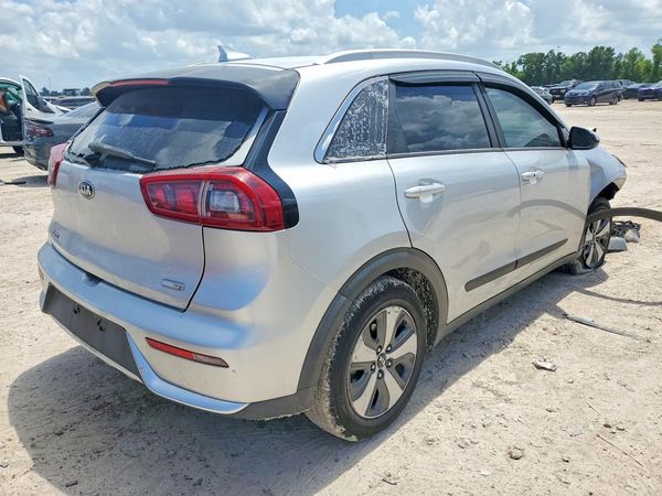 2018 KIA NIRO